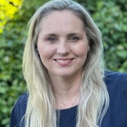 Headshot of Ms Kelly Brown